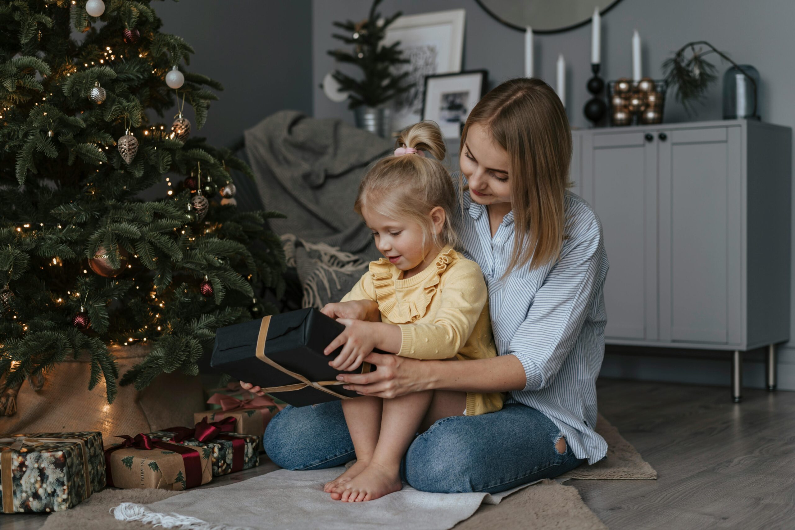 Simple Ways to Teach Kids the True Meaning of Christmas