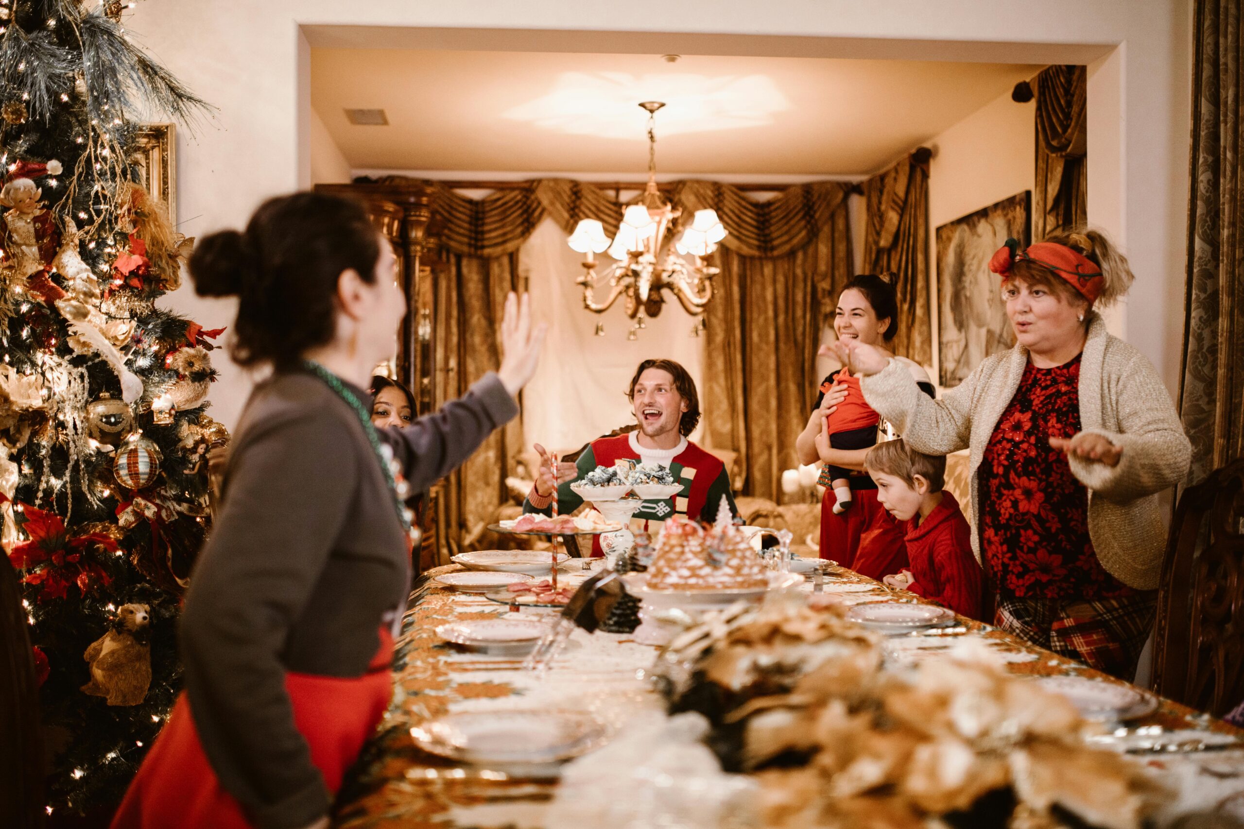 Family enjoying meaningful and budget friendly Christmas traditions together